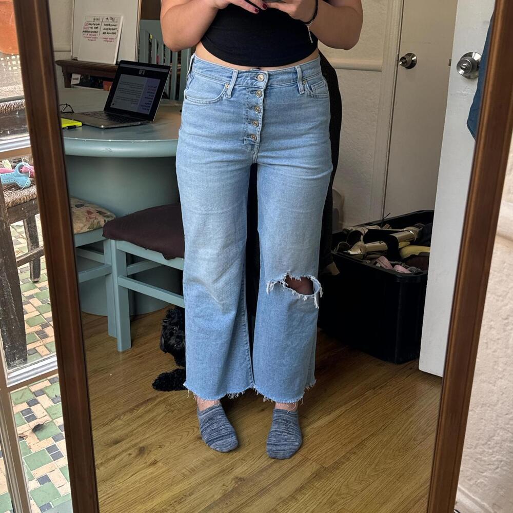 Ripped Straight Leg Seven